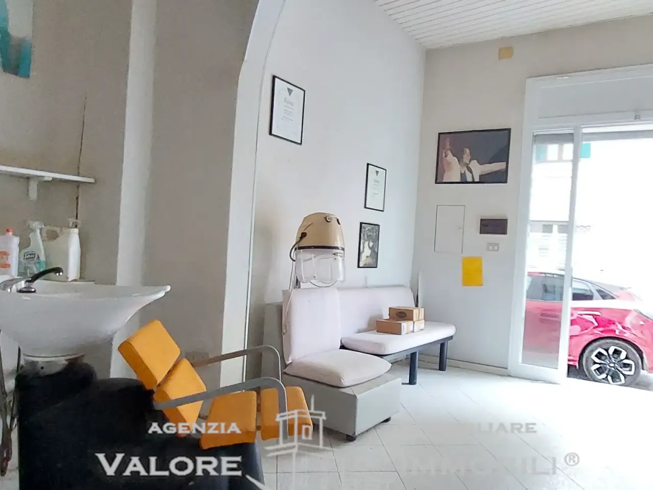 Magazzino in Via Adriana, Livorno, {3} - Foto 1