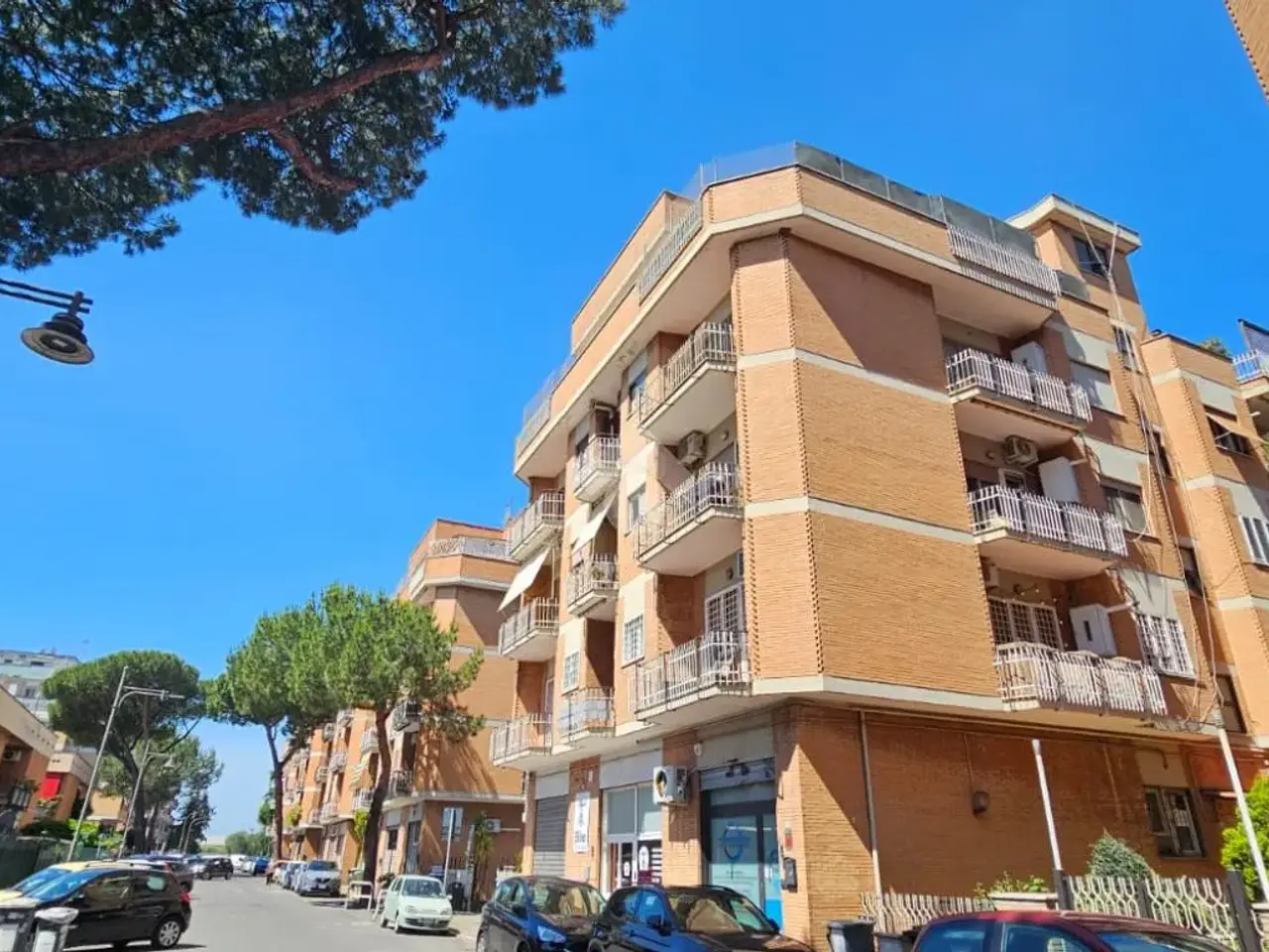 Negozio in Via Giacomo Brodolini 41, Ciampino, {3} - Foto 2