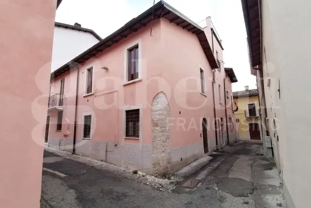 2-room flat in Via Tre Spighe 18, L'Aquila - Photo 1