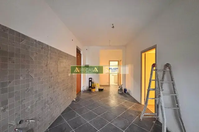 4-room flat, Gambolò - Photo 1