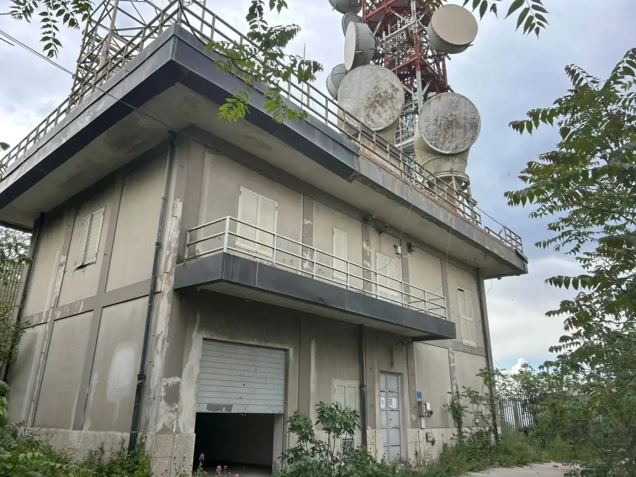 Palazzina commerciale in Via Piave 51, Enna, {3} - Foto 1