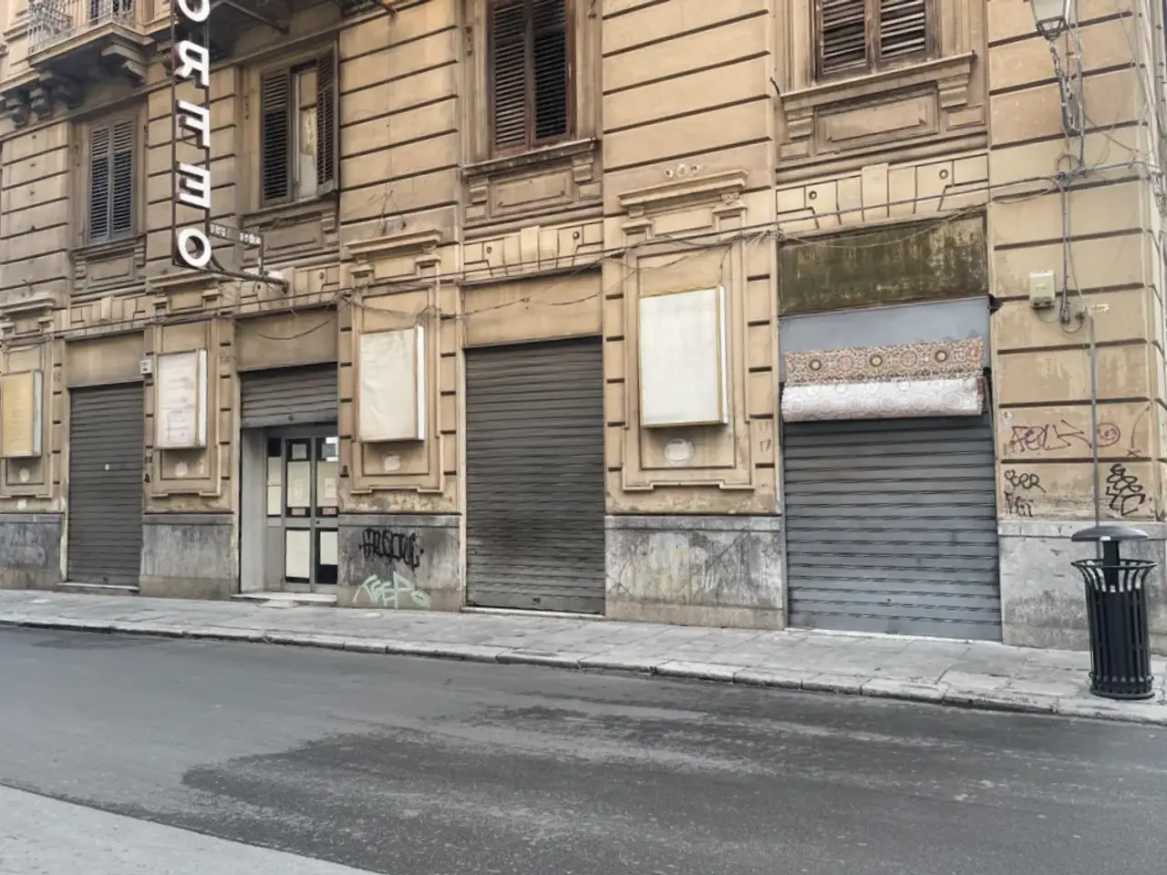 Palazzina commerciale in Via Maqueda 25, Palermo, {3} - Foto 1