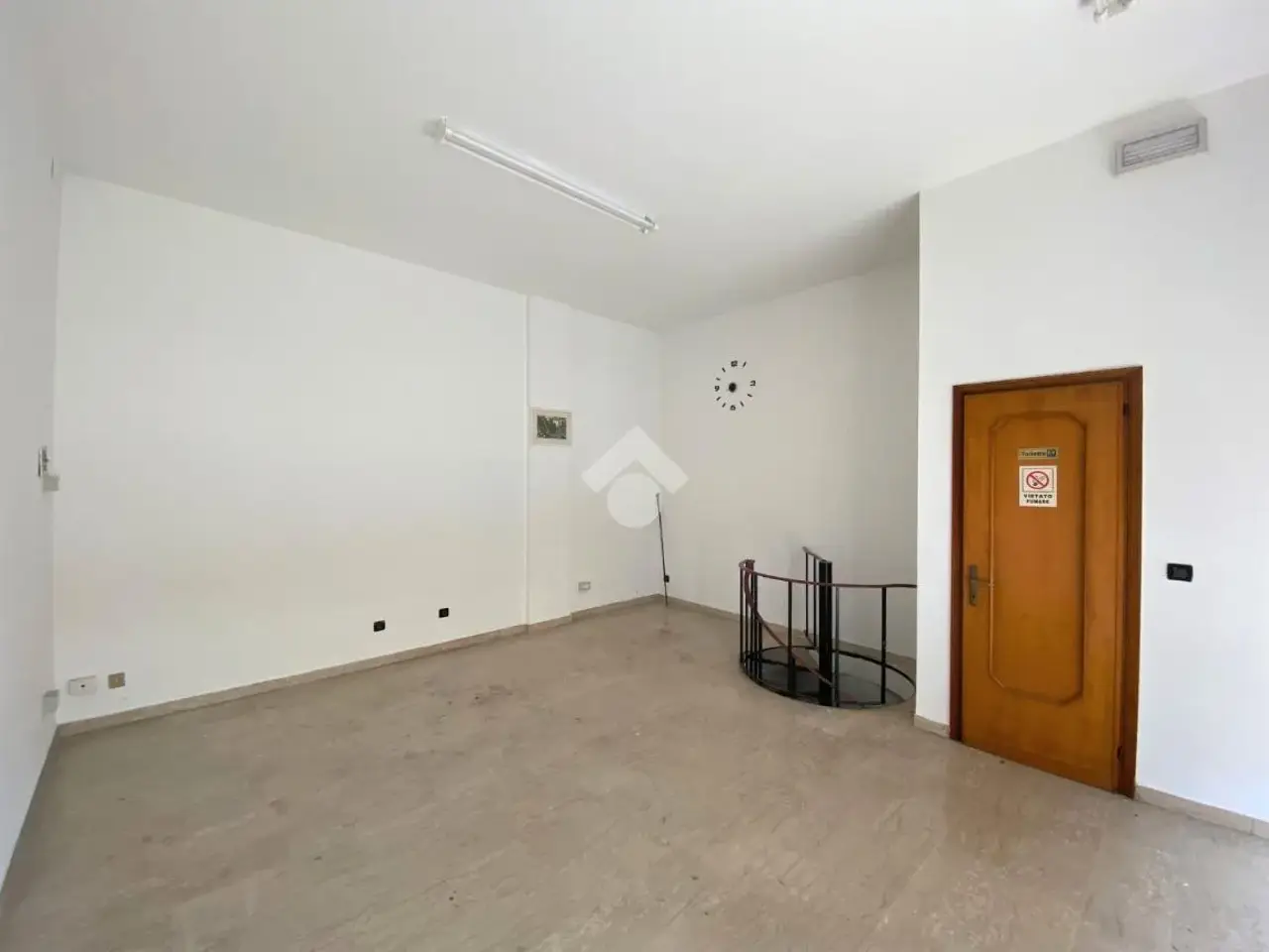 Negozio in Via Chiesanuova 175, Padova, {3} - Foto 2