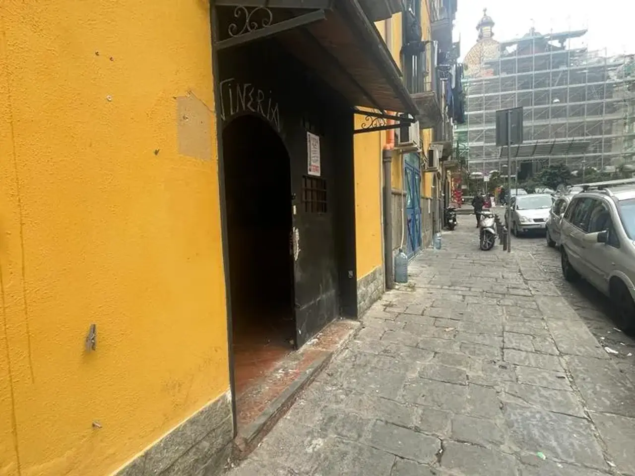Locale commerciale in Via Santa Maria in Portico 15, Napoli, {3} - Foto 2