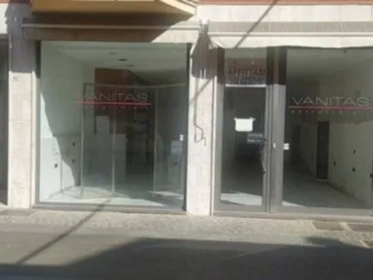 Locale commerciale in Via Francesco Baracca 84, Lugo, {3} - Foto 1