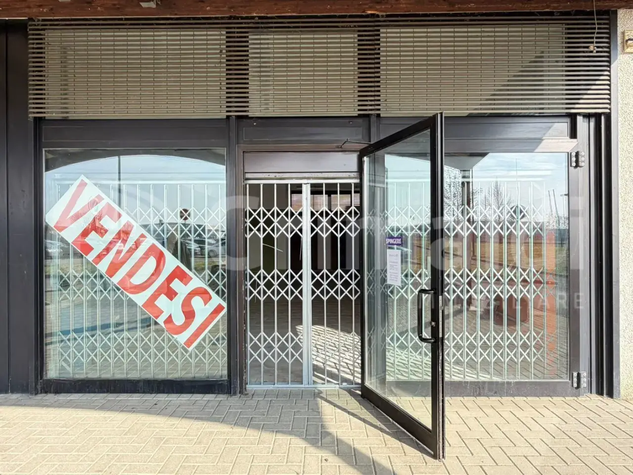 Esercizio commerciale in Via Emilia Piacentina  4, Castel San Giovanni, {3} - Foto 1