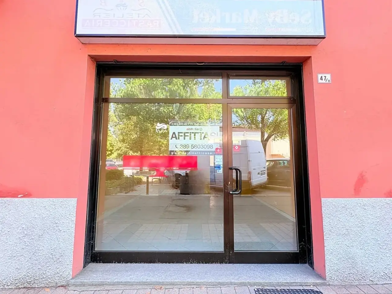 Esercizio commerciale in Corso Langhe 47, Alba, {3} - Foto 2