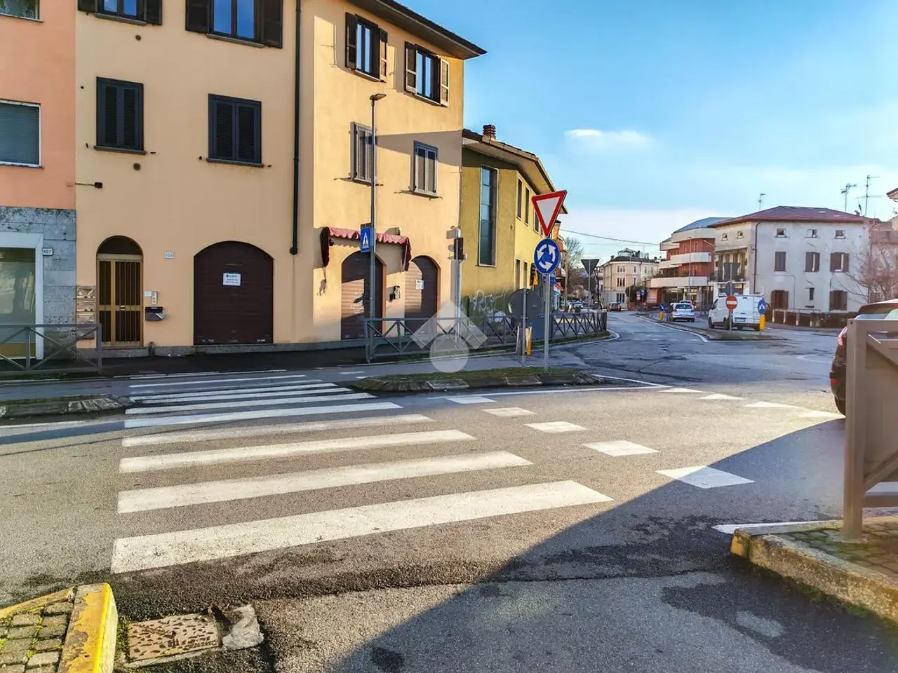 Negozio in Via IV Novembre 129, Crema, {3} - Foto 2