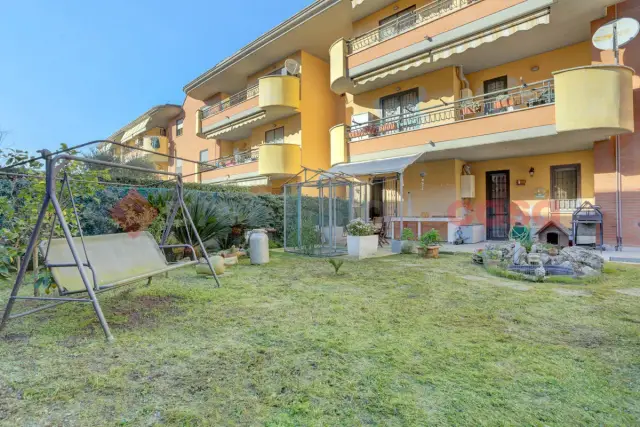 2-room flat in Strada del Bosco 148, Latina - Photo 1