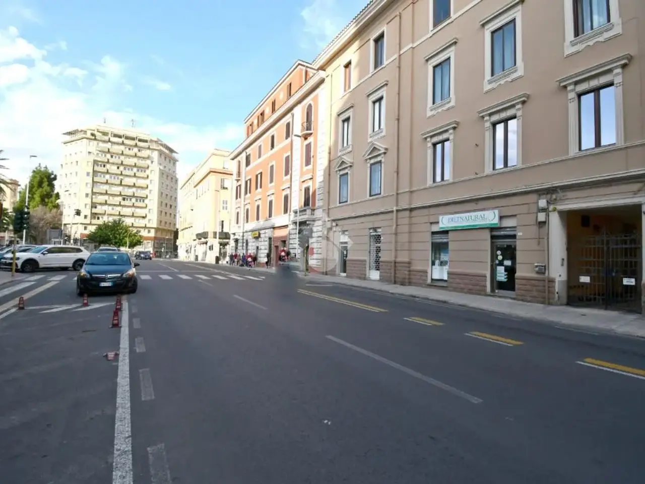 Negozio in Via Sidney Sonnino 218, Cagliari, {3} - Foto 2