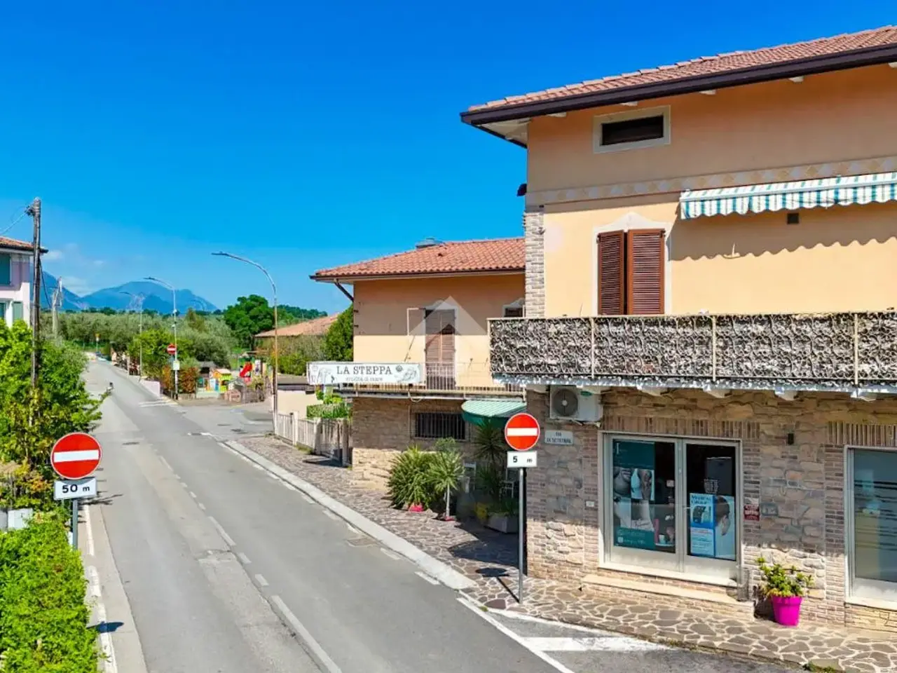 Negozio in Via XX Settembre 6, Puegnago Sul Garda, {3} - Foto 1