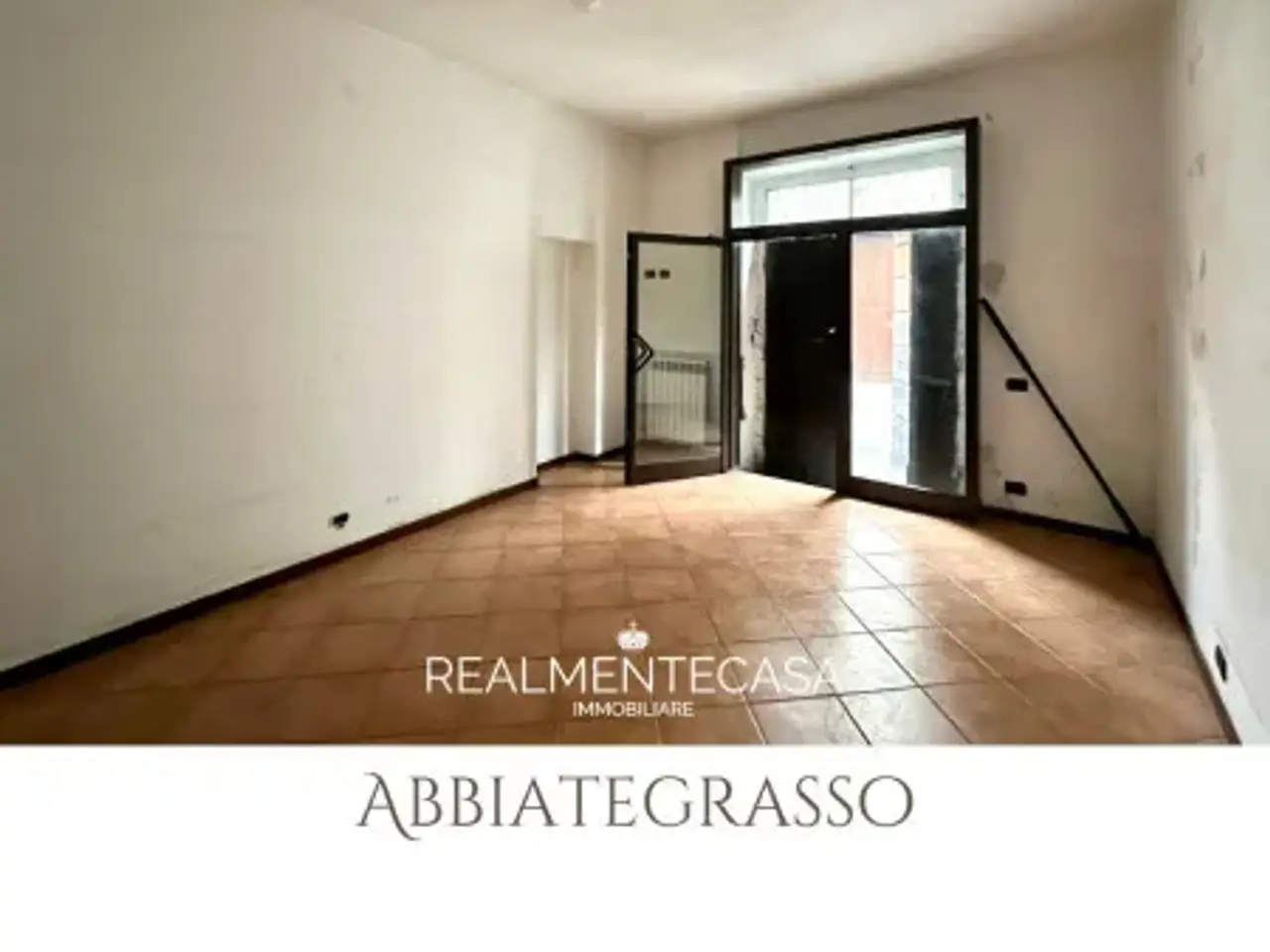 Negozio in Via Ticino, Abbiategrasso, {3} - Foto 1