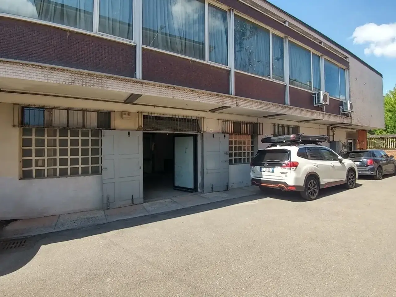 Capannone in Via del Murazzo 96a, Modena, {3} - Foto 1