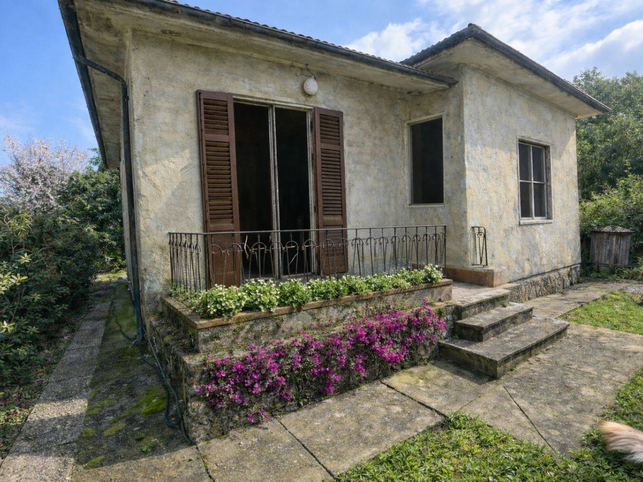 casa indipendente in vendita a Lucca in zona zona Arancio