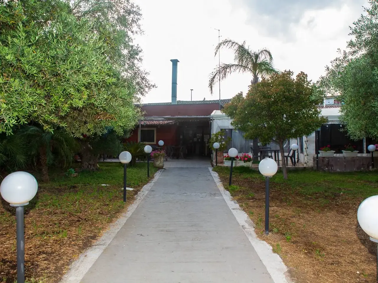 Esercizio commerciale in , Trecastagni, {3} - Foto 1