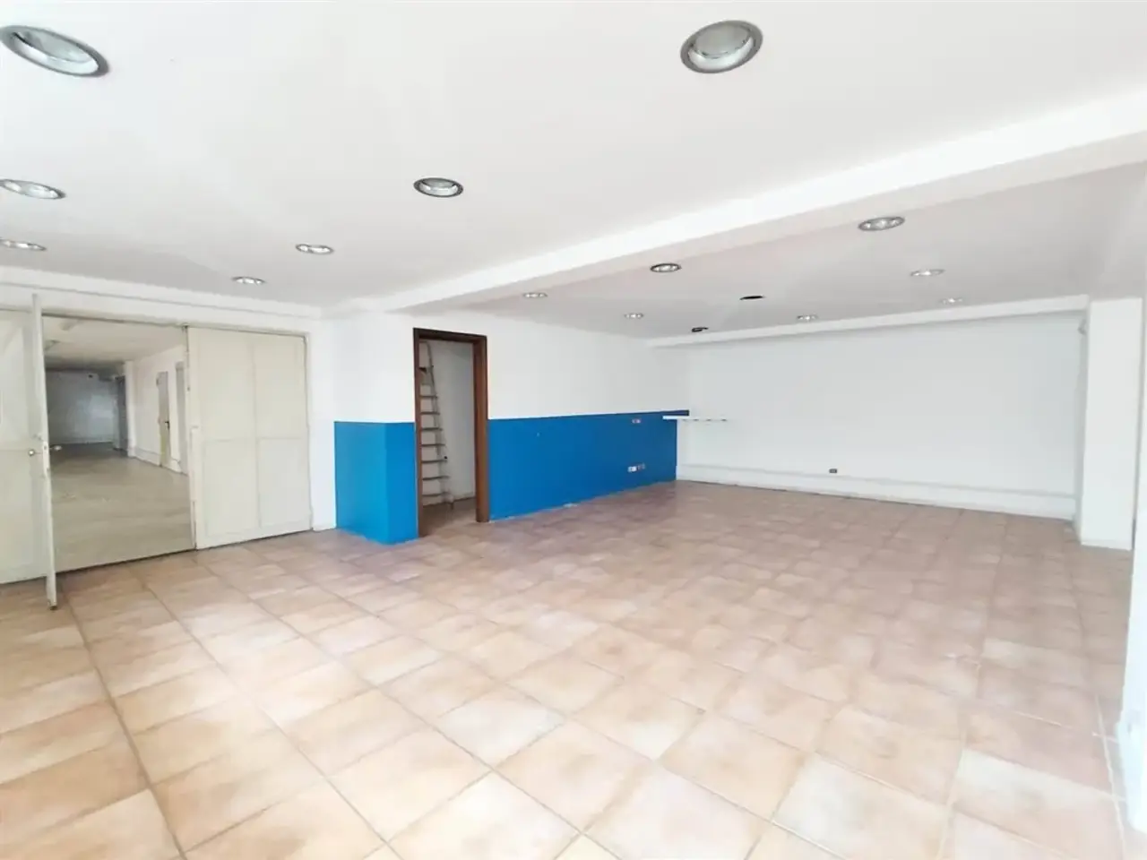 Magazzino in Via Etnea 179, Tremestieri Etneo, {3} - Foto 1