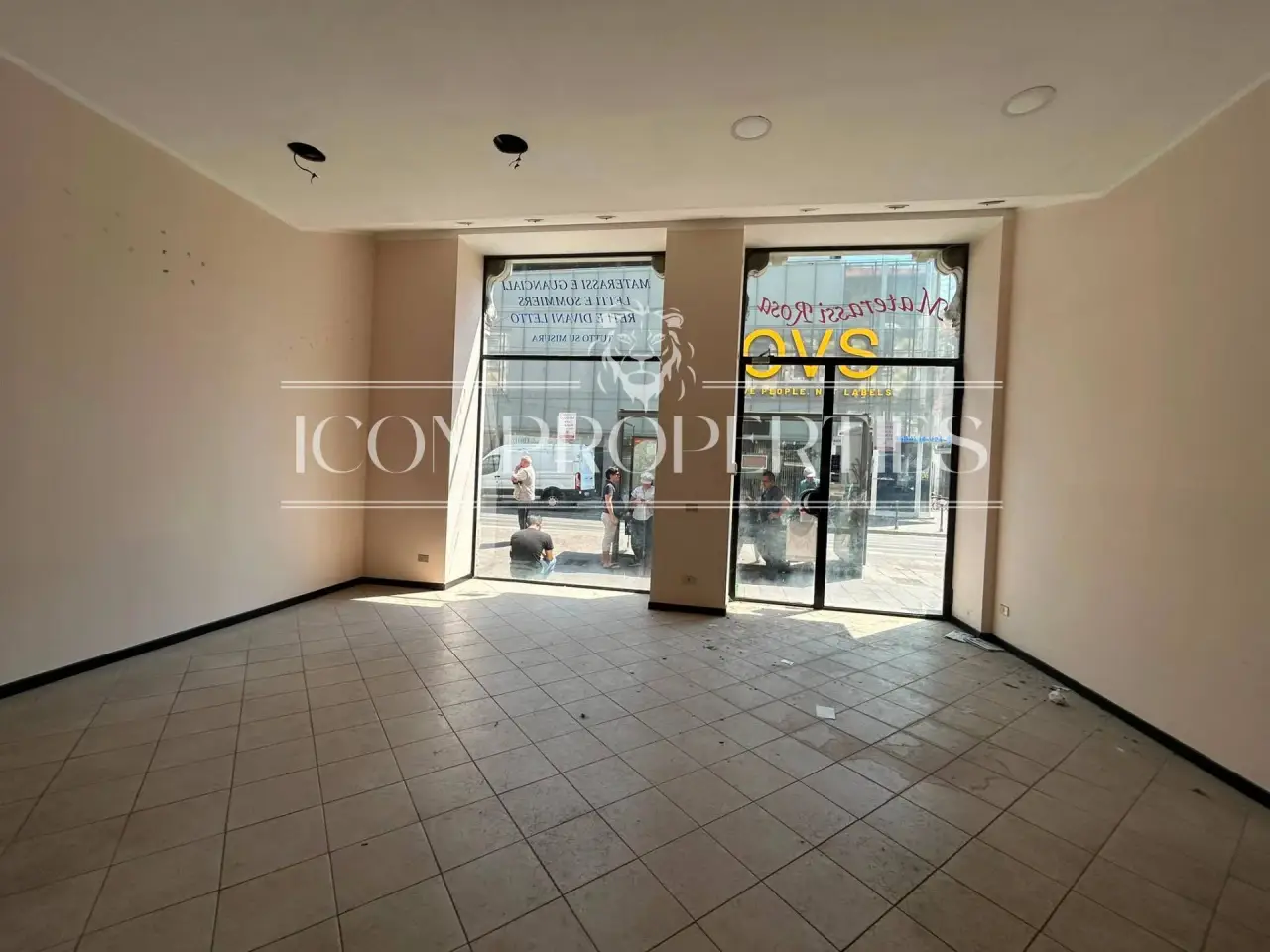 Negozio in Corso San Gottardo 30, Milano, {3} - Foto 2