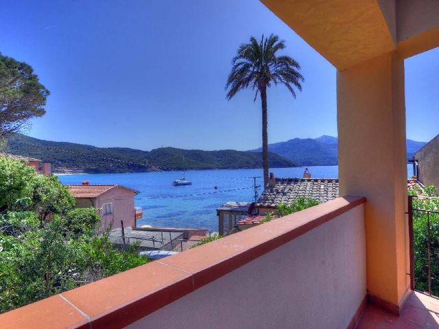 Mansion in Scaglieri, Portoferraio - Photo 1