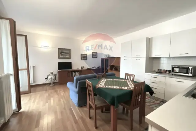 2-room flat in Via Giannetto Mattei 116, Arese - Photo 1