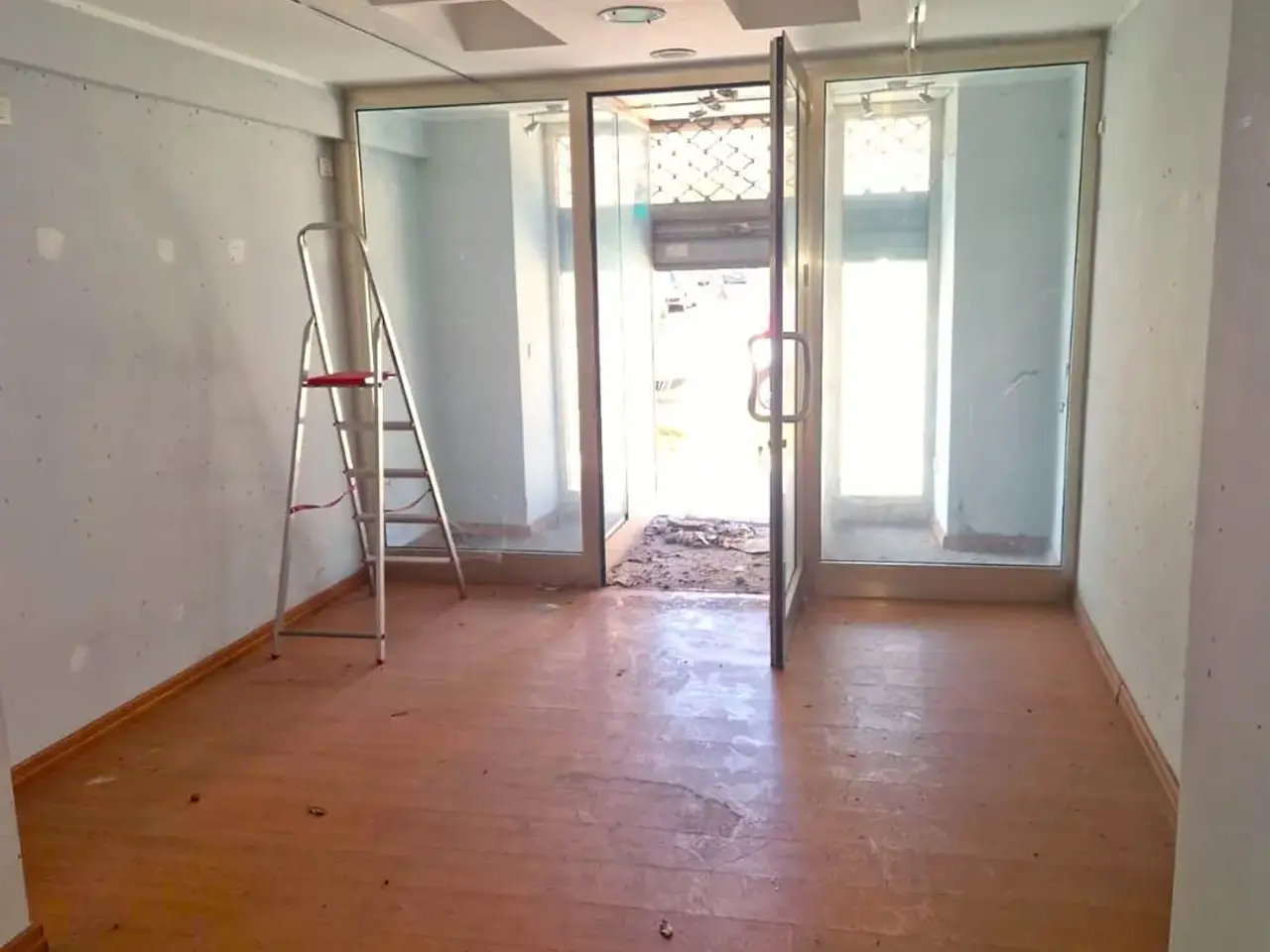 Negozio in , Cagliari, {3} - Foto 1