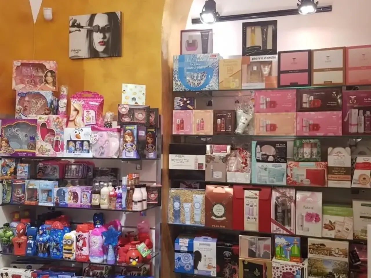 Negozio in Corso Vittorio Emanuele, Napoli, {3} - Foto 2