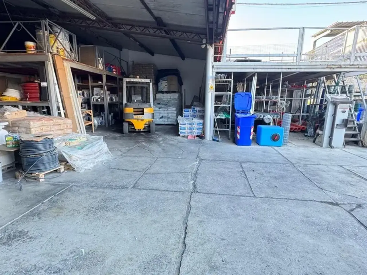 Negozio in Via del Progresso, Lamezia Terme, {3} - Foto 2