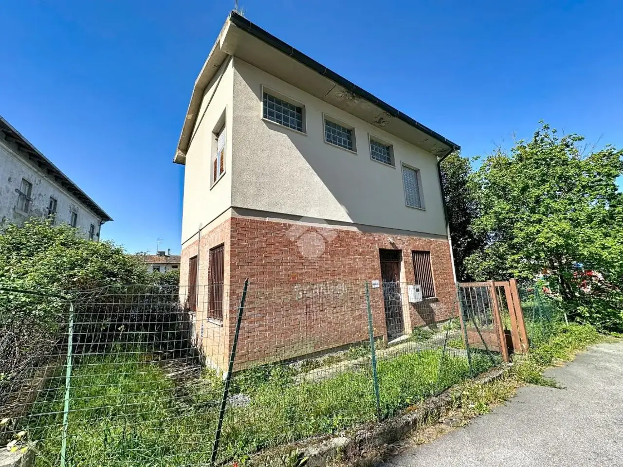 Magazzino in Via Oreste Montanelli 1, Empoli, {3} - Foto 1