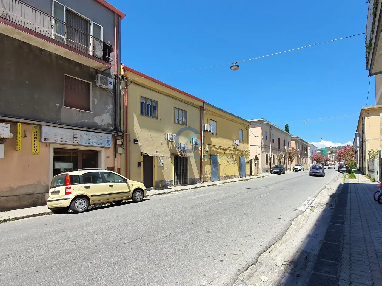 Negozio in Via Nazionale 125, Catanzaro, {3} - Foto 1