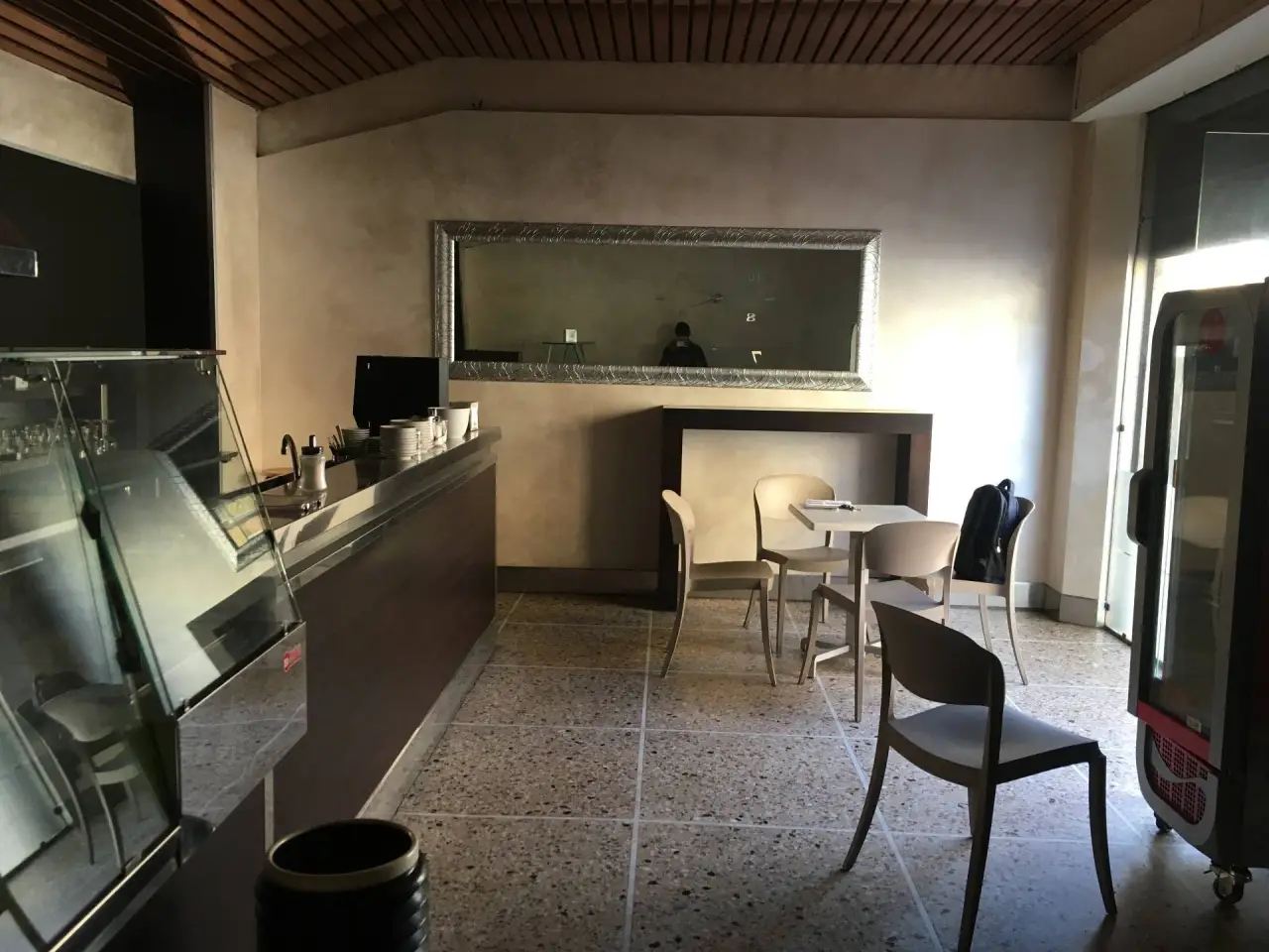 Esercizio commerciale in Piazza Guerrazzi, Pisa, {3} - Foto 2
