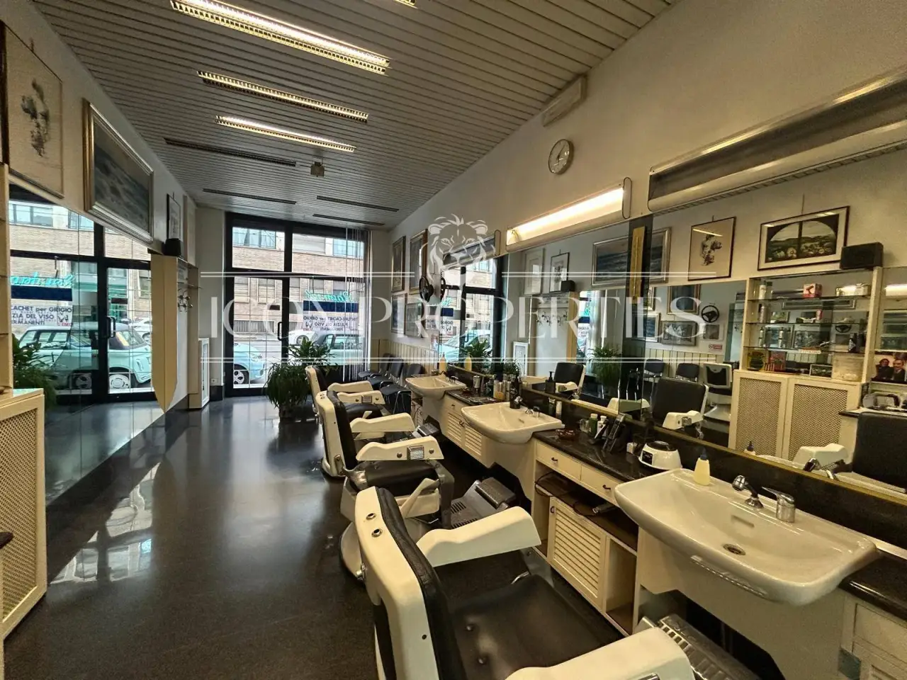 Negozio in Via Fabio Filzi 45, Milano, {3} - Foto 1