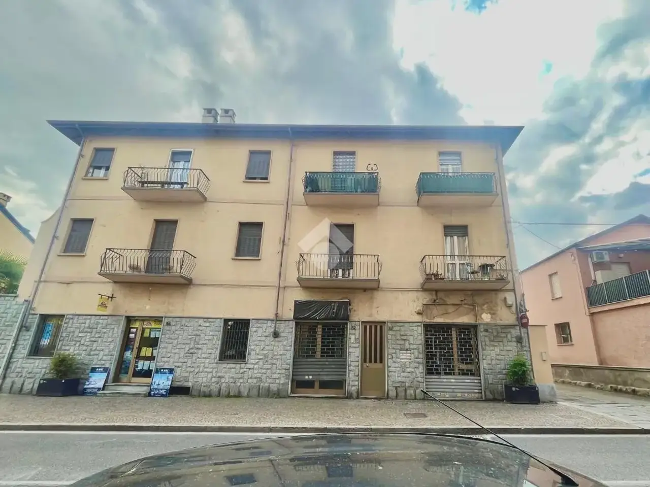 Negozio in Via Generale Giuseppe Perotti 52, Grugliasco, {3} - Foto 2