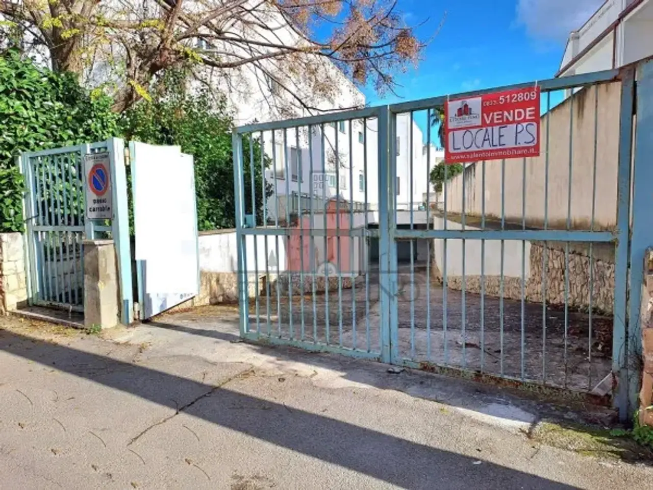 Magazzino in Via Vincenzo Cuoco, Casarano, {3} - Foto 1