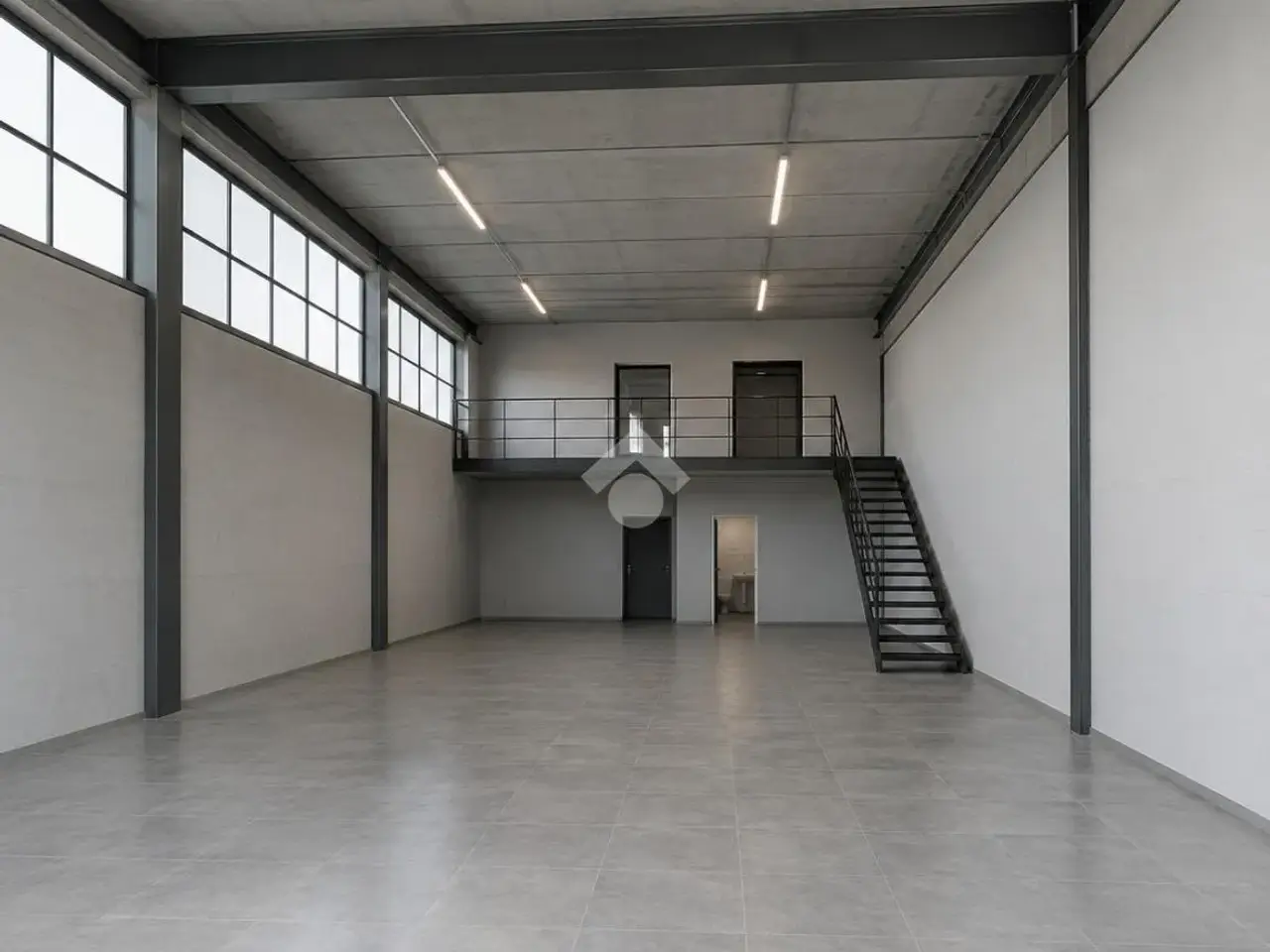 Capannone in Via Francesco Petrarca 11, Pistoia, {3} - Foto 2