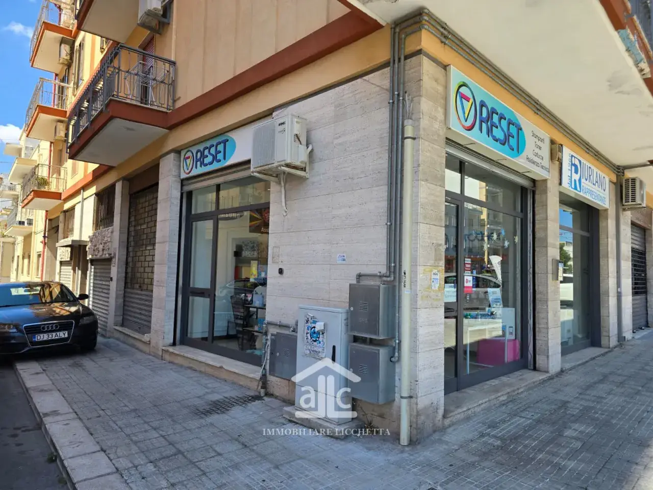 Negozio in Viale Giovanni Leopardi,21, Lecce, {3} - Foto 2