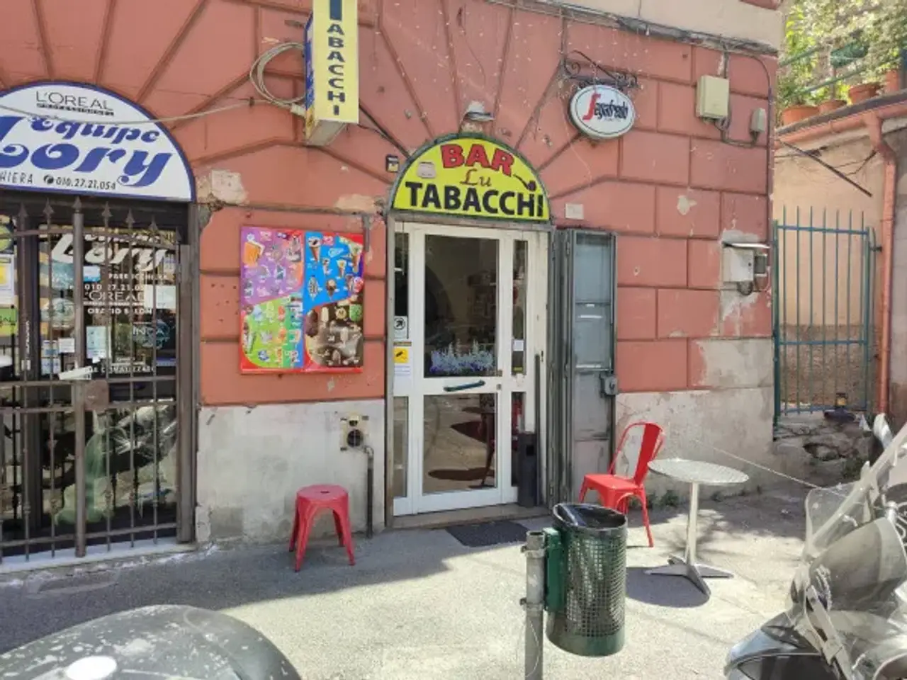 Bar in Via Sant'Ugo, Genova, {3} - Foto 1