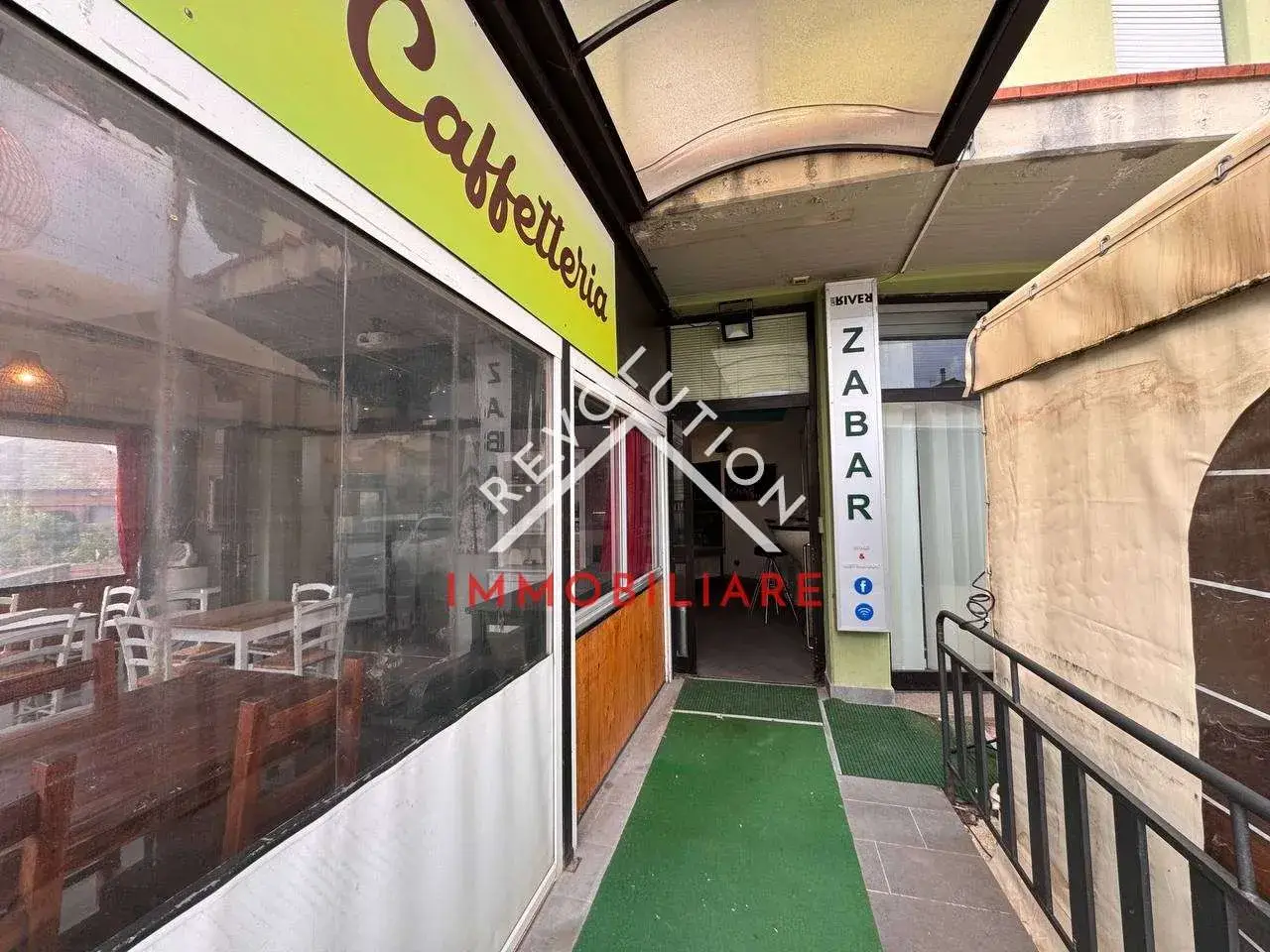 Negozio in Via Palmiro Togliatti, San Giustino, {3} - Foto 1