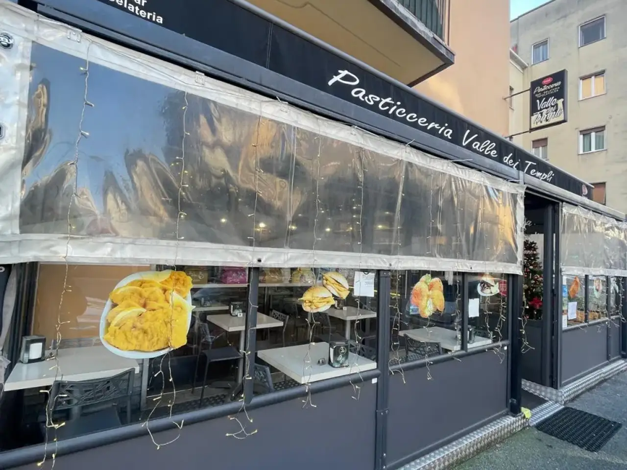 Pasticceria in Via Marcantonio Ducco, Brescia, {3} - Foto 1