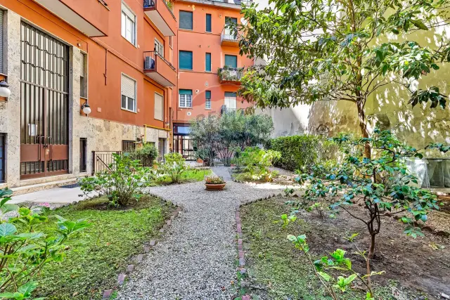 3-room flat in Via Gian Giacomo Mora 5, Milano - Photo 1