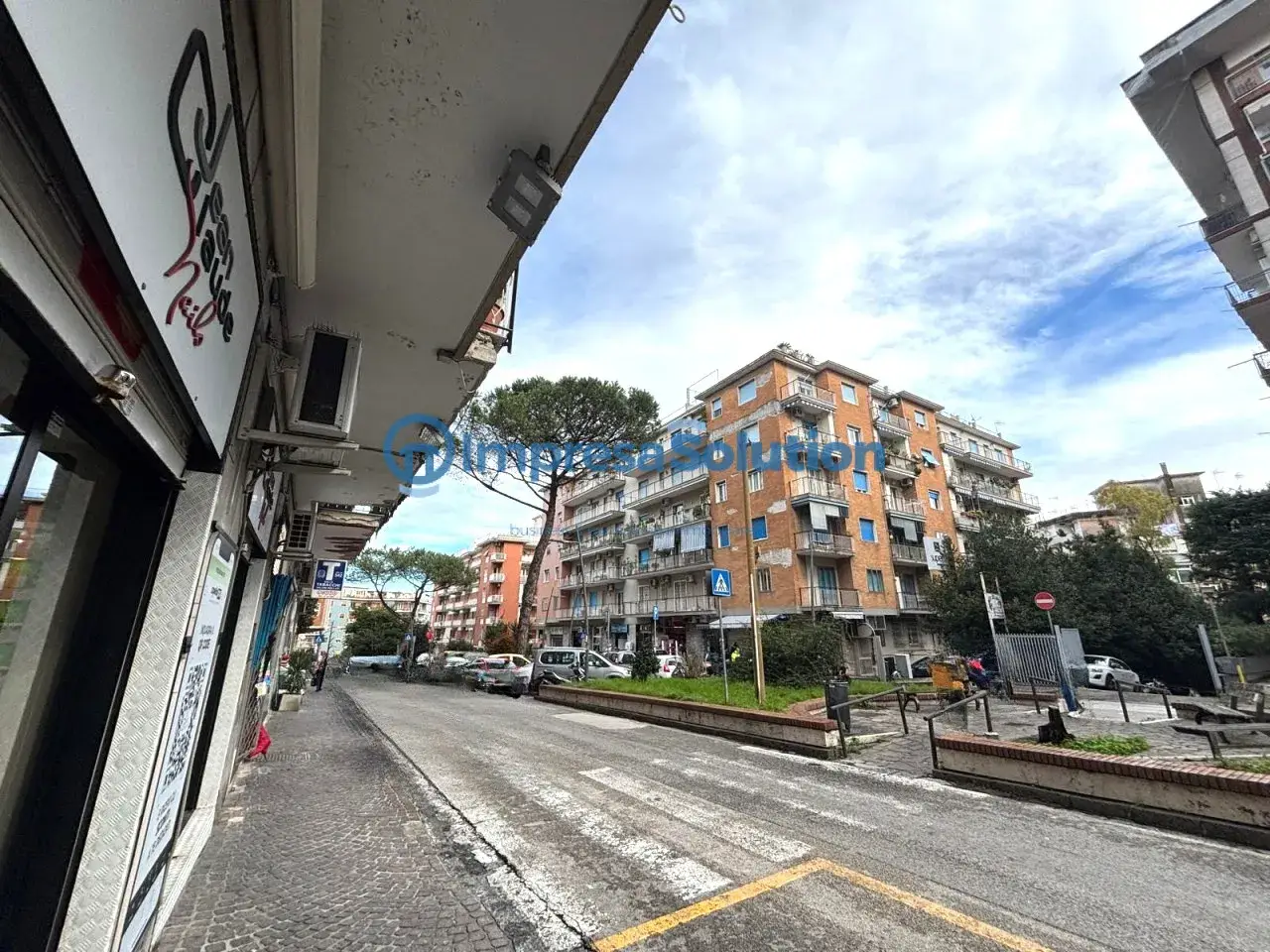 Negozio in Via Edoardo Nicolardi, Napoli, {3} - Foto 1