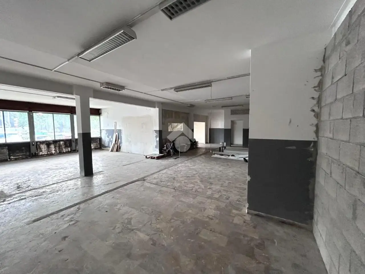 Capannone in Via Prima Strada 49, Padova, {3} - Foto 1