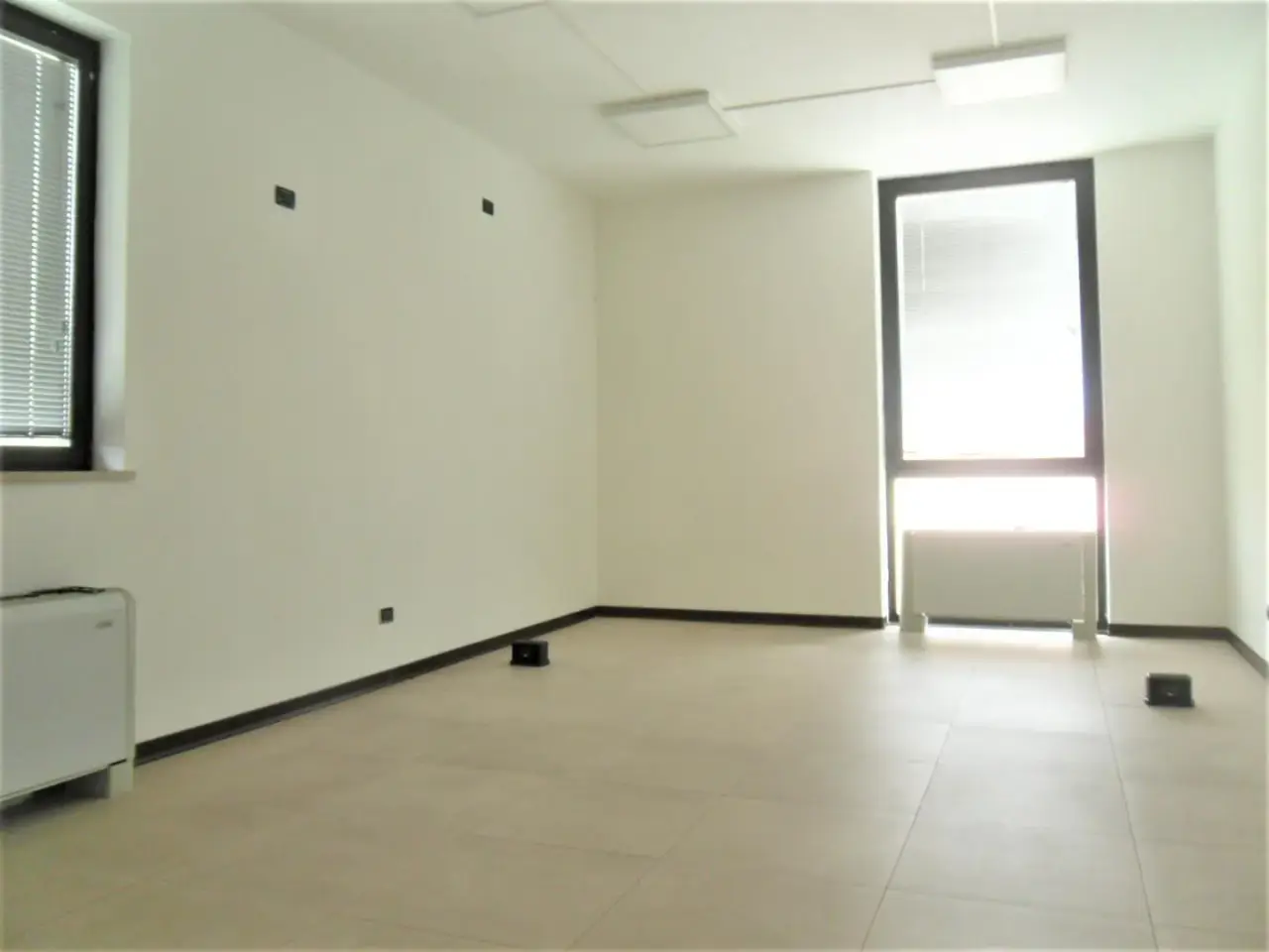 Ufficio in , Lucca, {3} - Foto 1