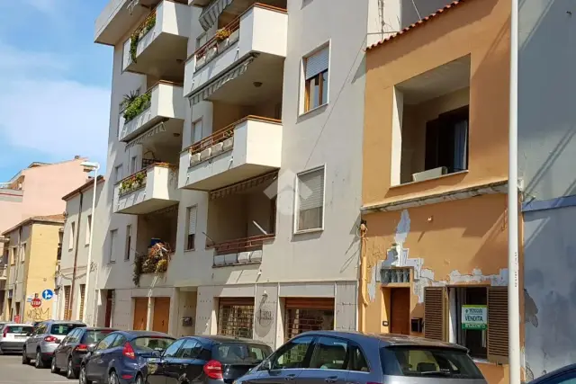 Casa indipendente in Via Cervi 15, Sassari - Foto 1