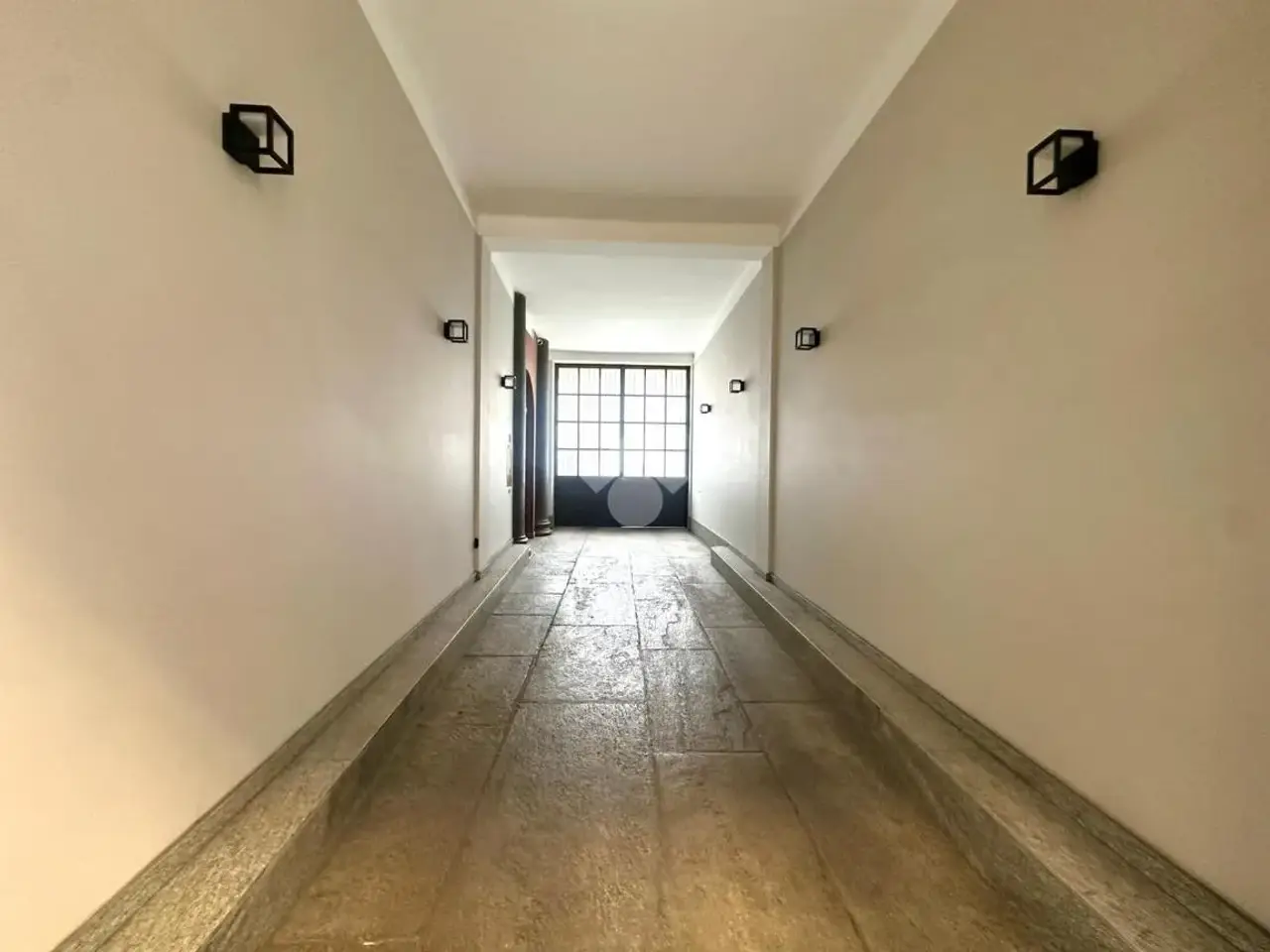 Magazzino in Via Vanchiglia 9, Torino, {3} - Foto 2