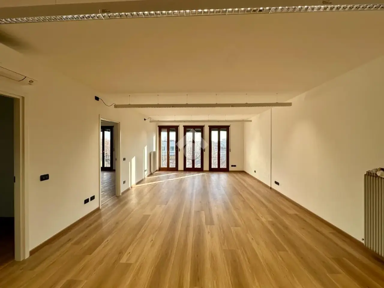 Ufficio in Via del Lavoro 3, Trebaseleghe, {3} - Foto 1