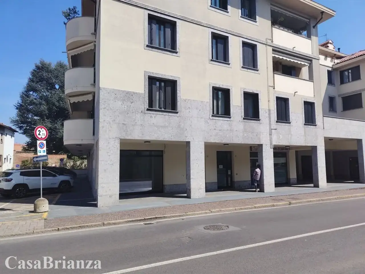 Negozio in , Biassono, {3} - Foto 1