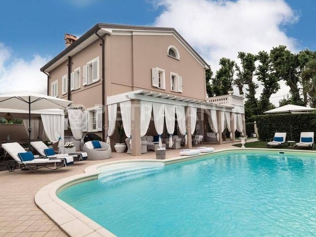 Villa in Via Serraglio 109, Pietrasanta - Foto 1