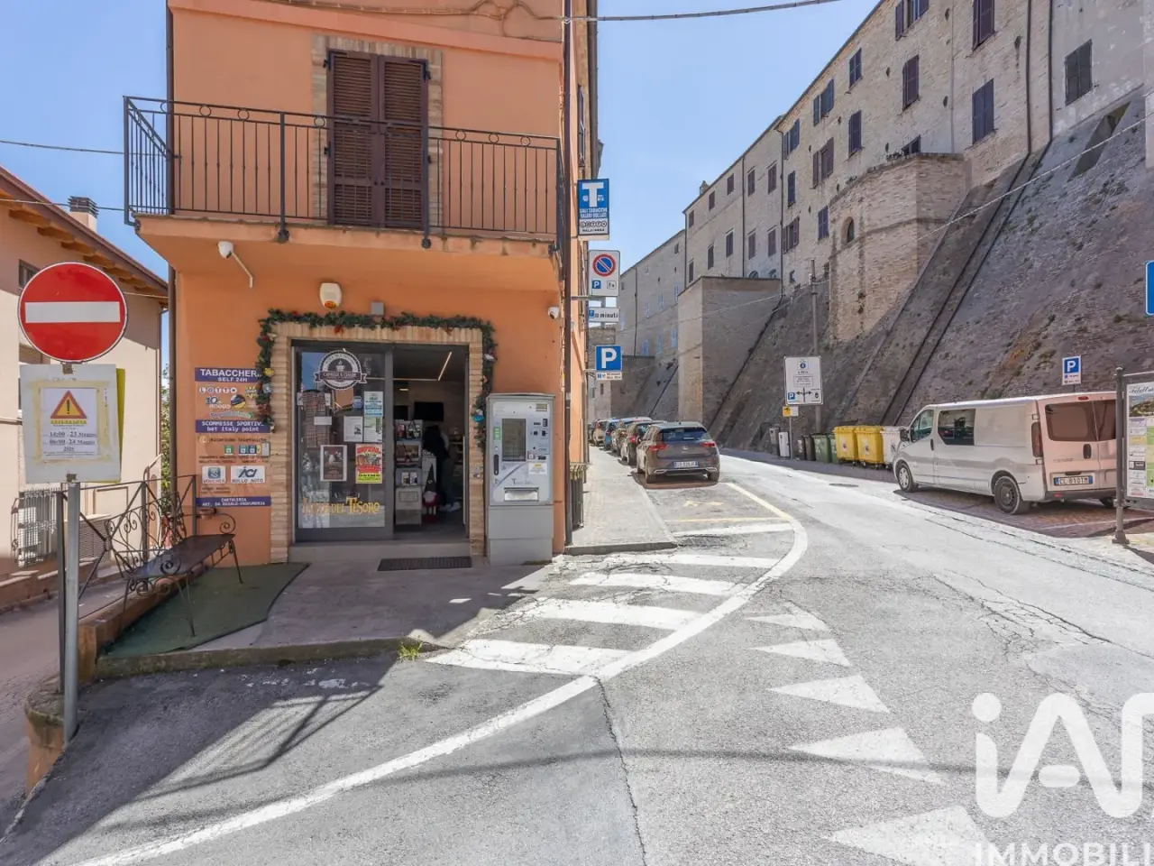 Esercizio commerciale in Via Vittorio Veneto 14, Filottrano, {3} - Foto 1