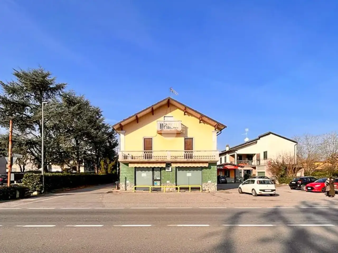 Negozio in Via Martiri Duchi E Molinari 22, Castelvetro Piacentino, {3} - Foto 1