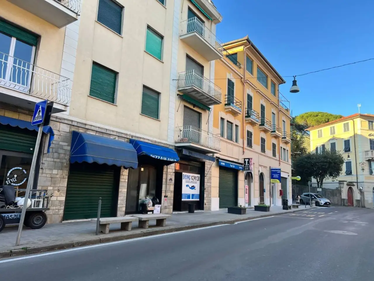 Negozio in Via San Michele 53, Rapallo, {3} - Foto 1
