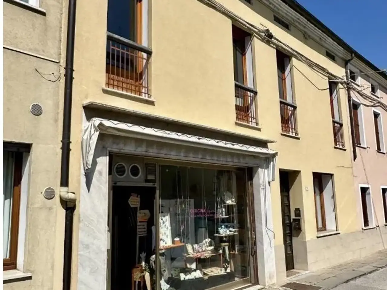 Negozio in Via Terme, Battaglia Terme, {3} - Foto 1